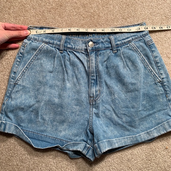 American Eagle Light Wash Mom Shorts - Picture 9 of 11